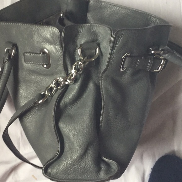 Michael Kors Purse - Picture 6 of 8